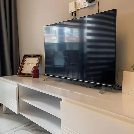 0017 White Sail Cozy 1-bedroom Steps From Yekta Mall In Mahmutlar, Alanya