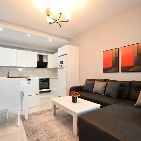0017 White Sail Cozy 1-bedroom Steps From Yekta Mall In Mahmutlar, Apartment *