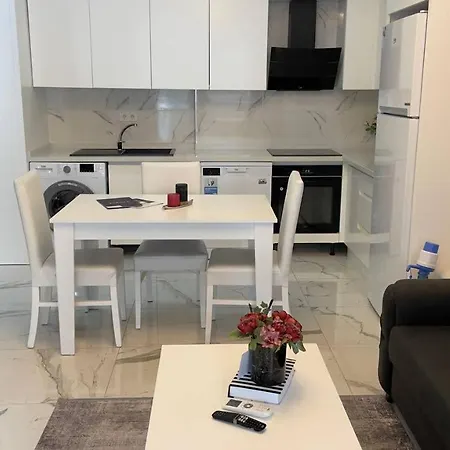 0017 White Sail Cozy 1-bedroom Steps From Yekta Mall In Mahmutlar, 아파트 알란야